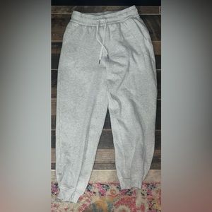 COPY - Lululemon scuba joggers
